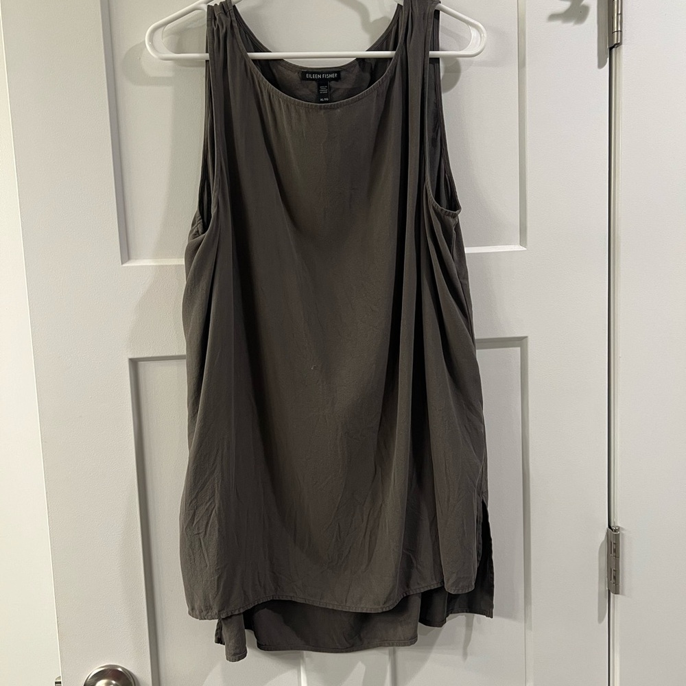 Silk crepe georgette crepe ballet neck tank top with Hi/Low hem